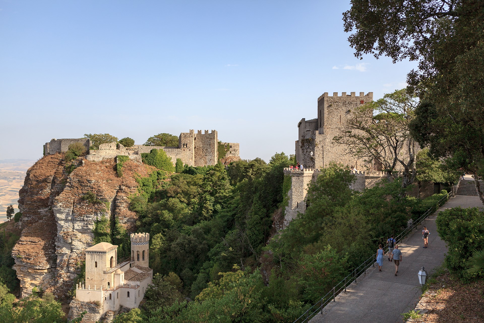 8 hidden castles and fortresses in the U.S. you never knew existed