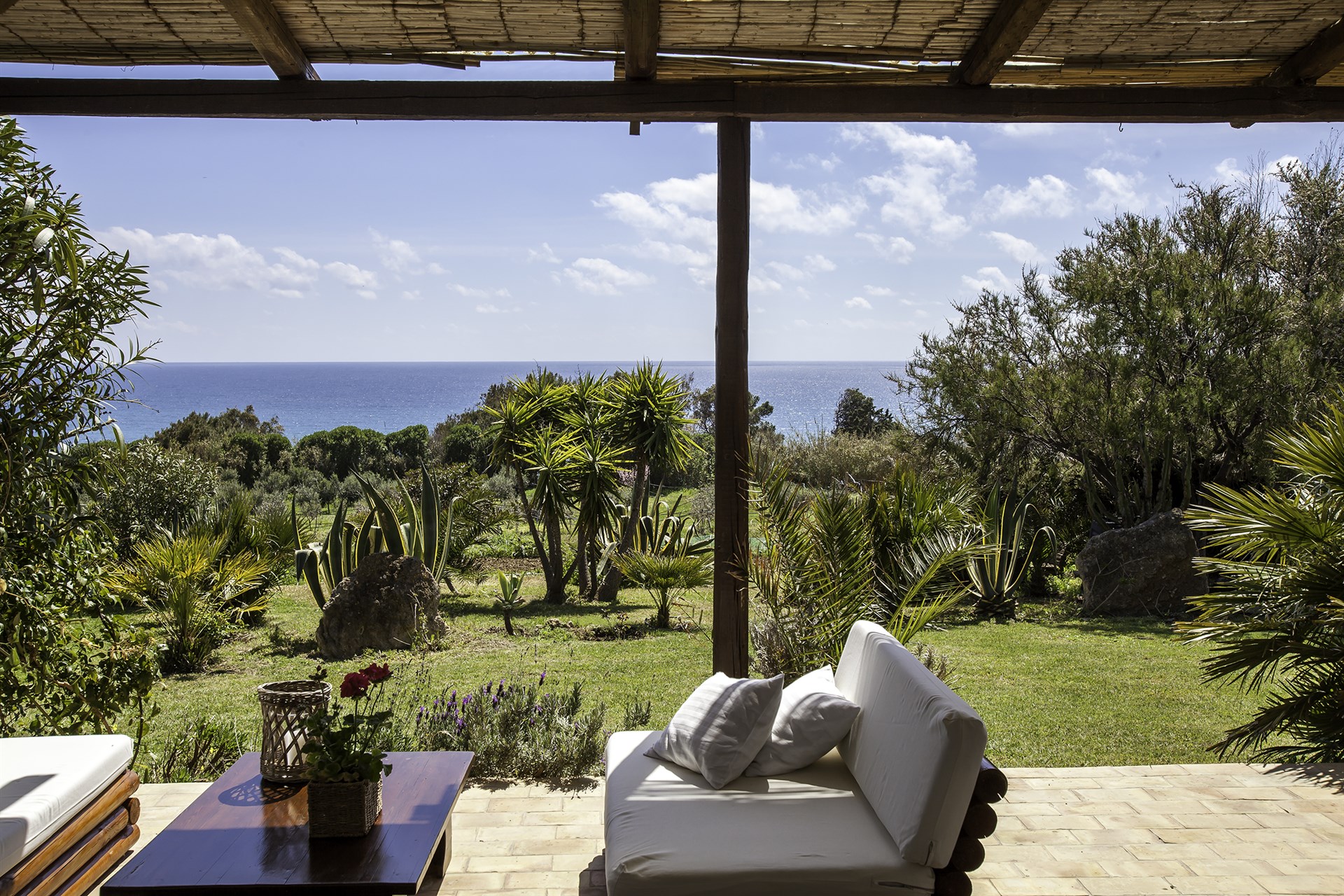 Cinnamon – Luxury villa in Porto Palo di Menfi, Sicily – The Thinking  Traveller, image size:1920x1280