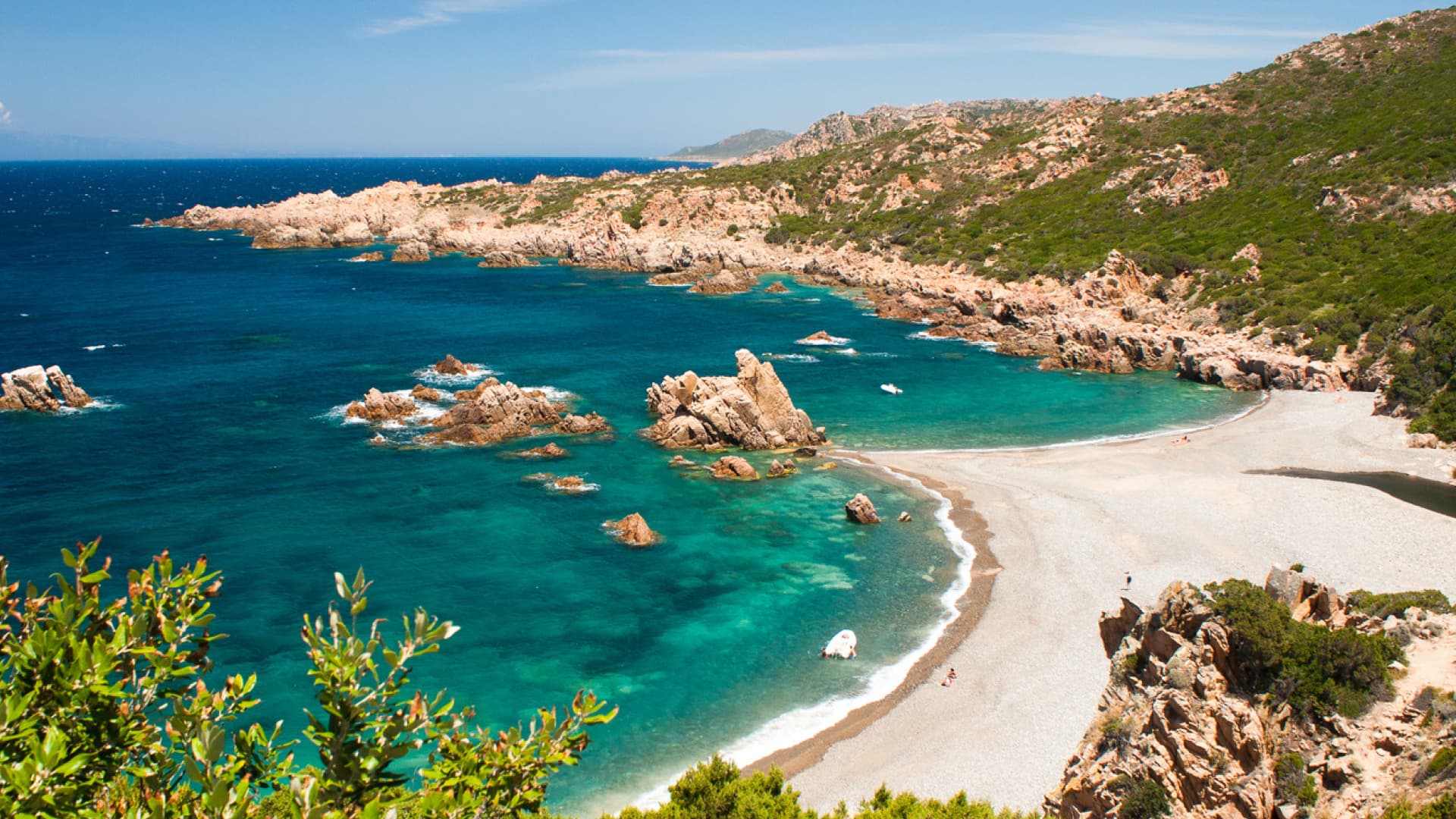 Travel to and around Sardinia