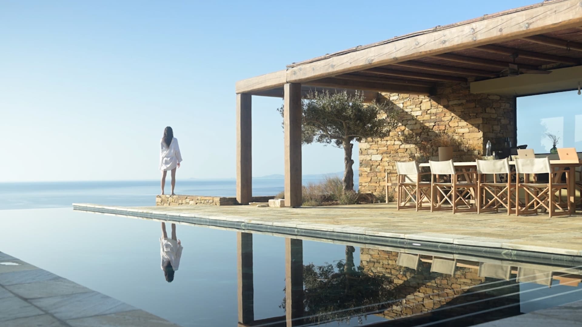 5 reasons to book early