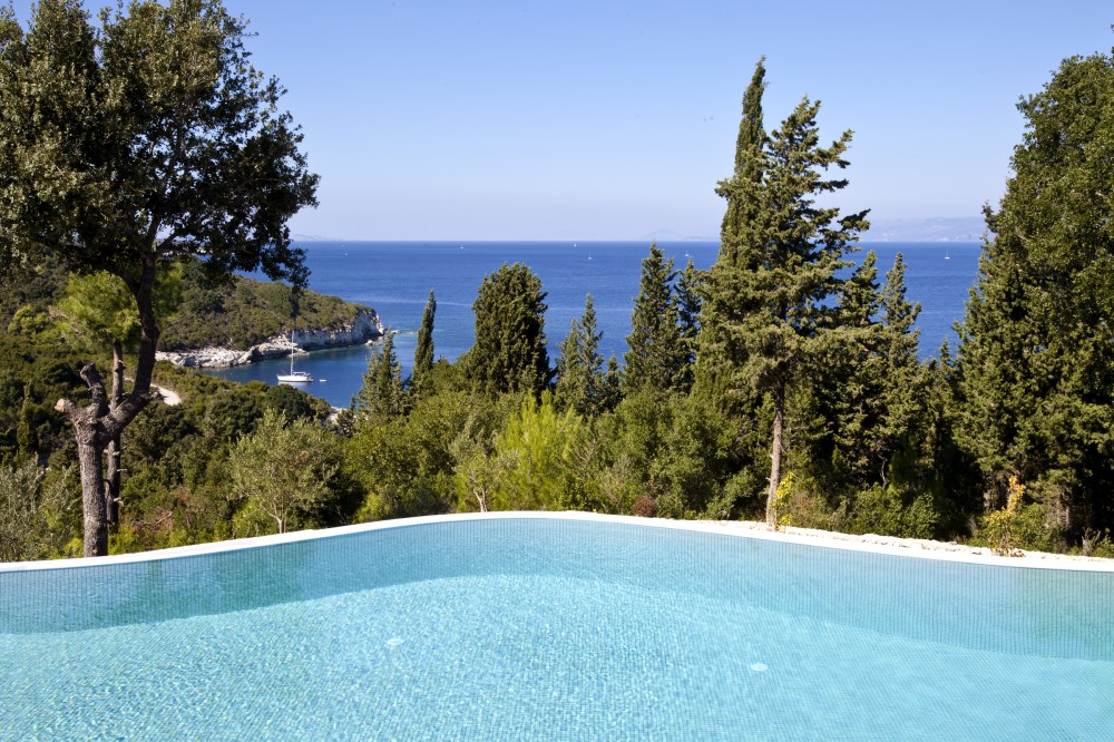 img:https://www.thethinkingtraveller.com/media/Resized/GREECE%20villas/Iremia/1000/Think_Ionian_Islands_Iremia%20(14).jpg