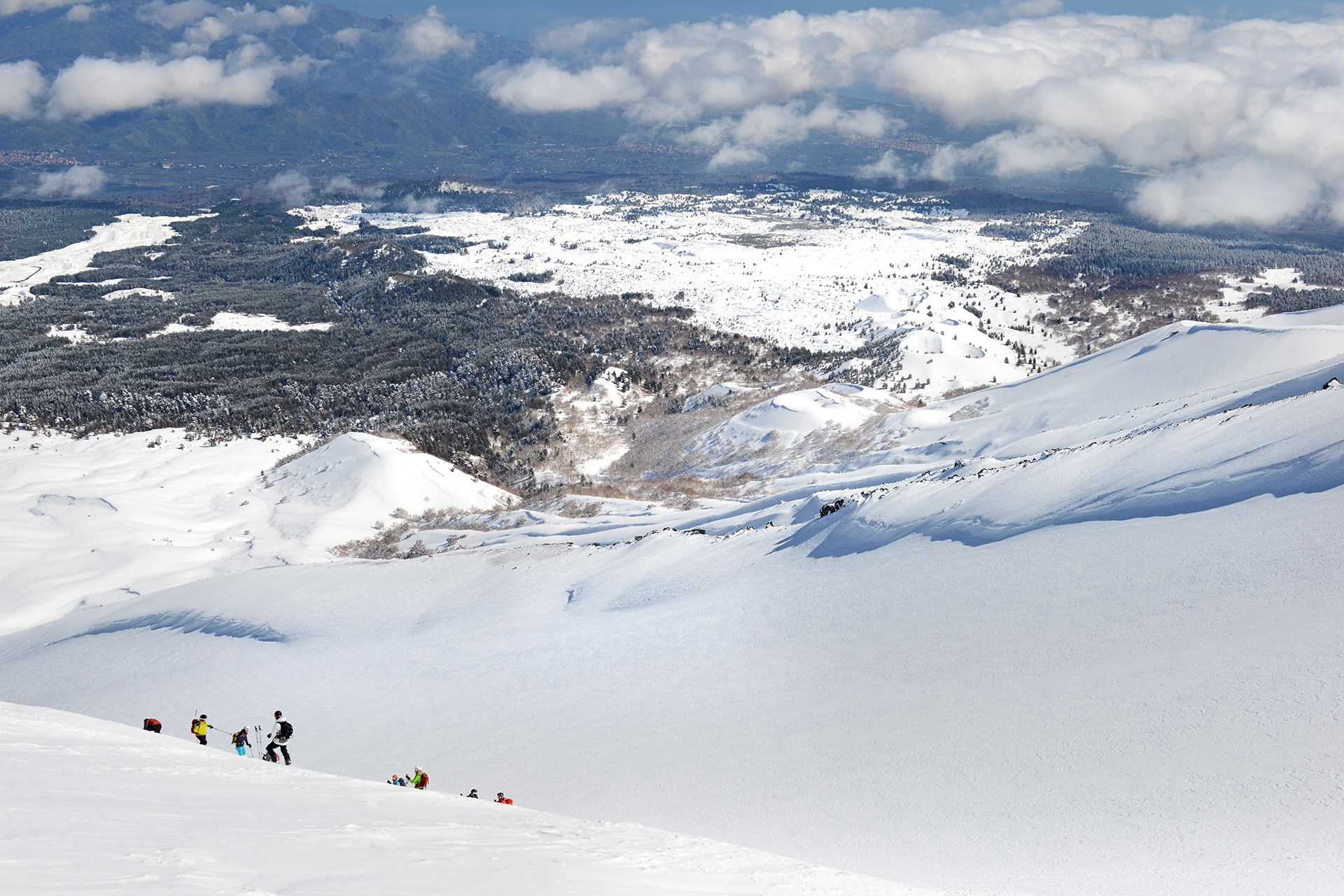 Skiing On Mount Etna Sicily The Thinking Traveller Skiing On Mount Etna Sicily The Thinking Traveller